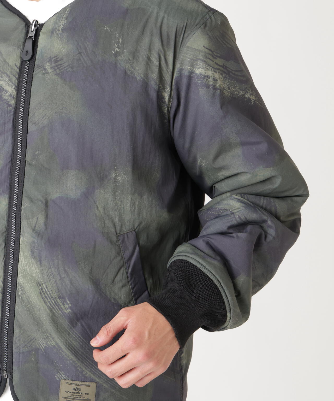 REVERSIBLE M-65 QUILTED LINER ｜アルファ インダストリーズ