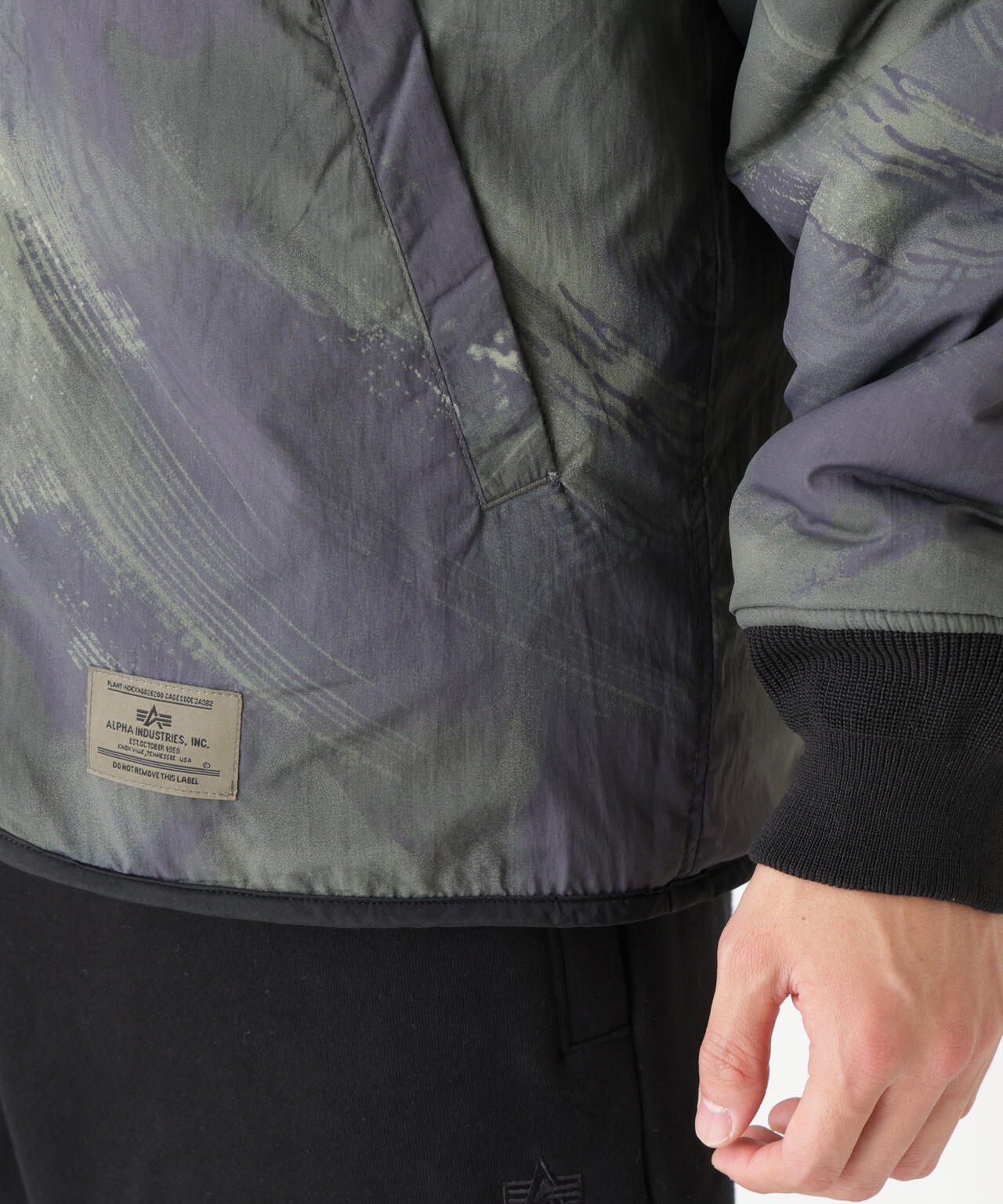 REVERSIBLE M-65 QUILTED LINER