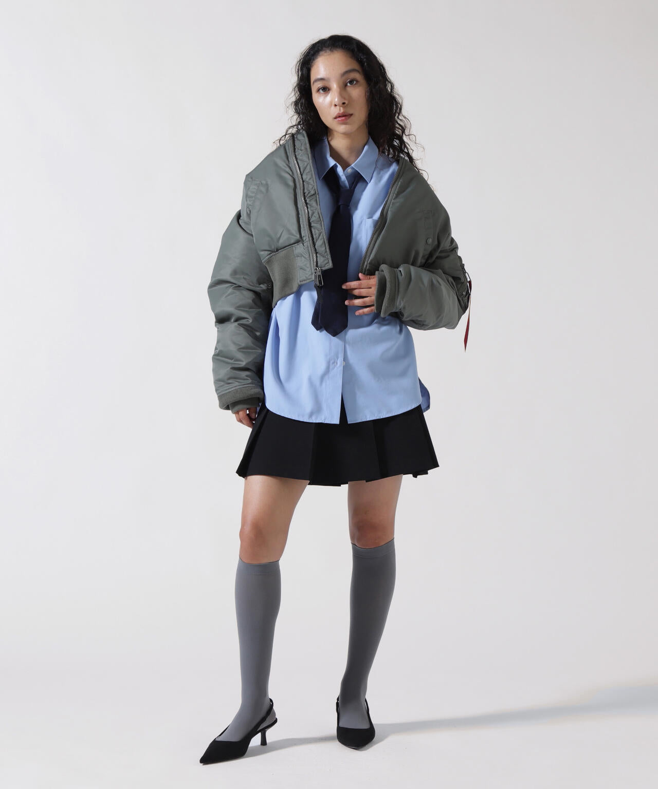 クロップドデザインMA-1 MA-1 CROPPED FLIGHT JACKET W ｜アルファ インダストリーズ