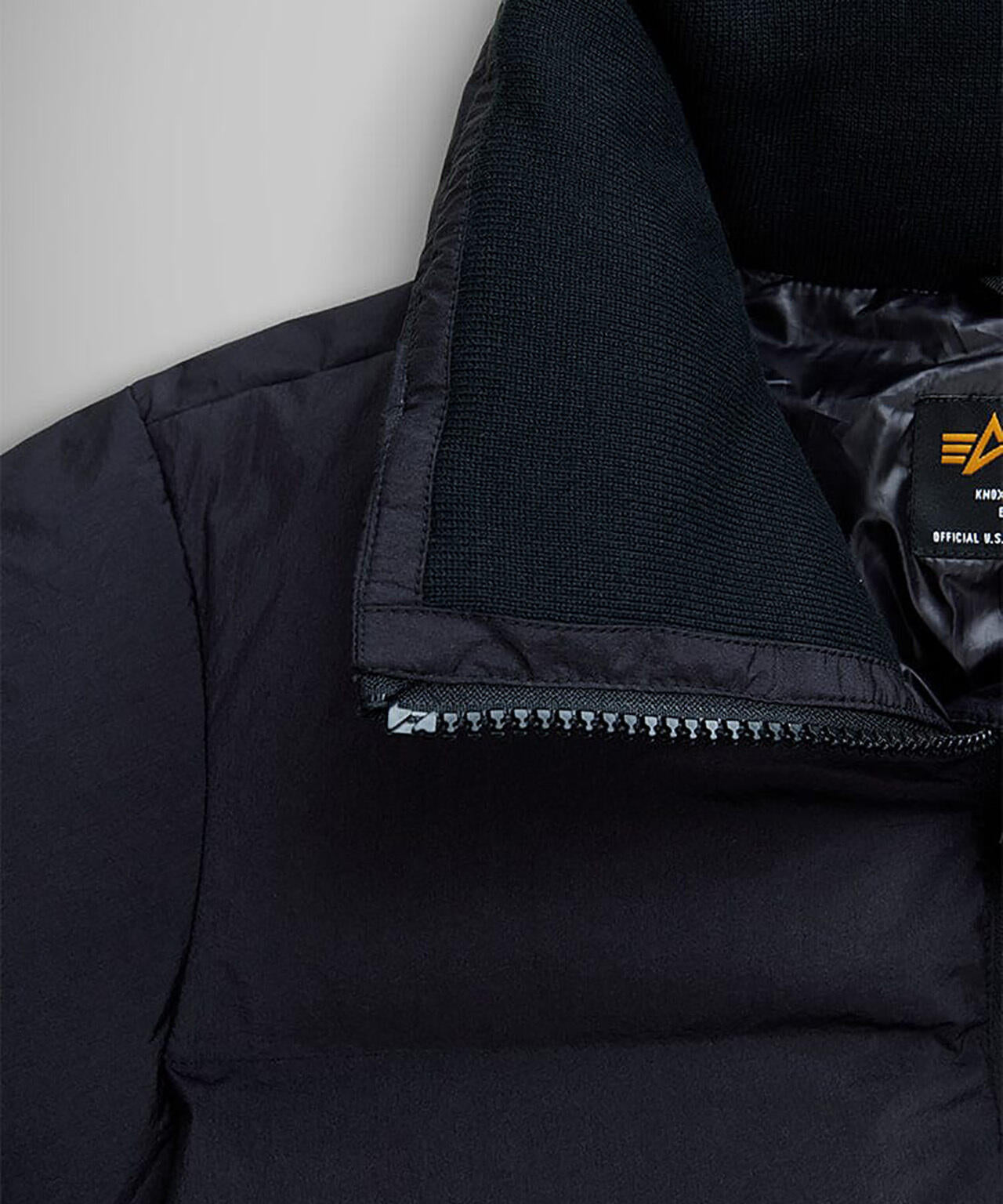 SIERRA SHORT PUFFER W ｜アルファ インダストリーズ