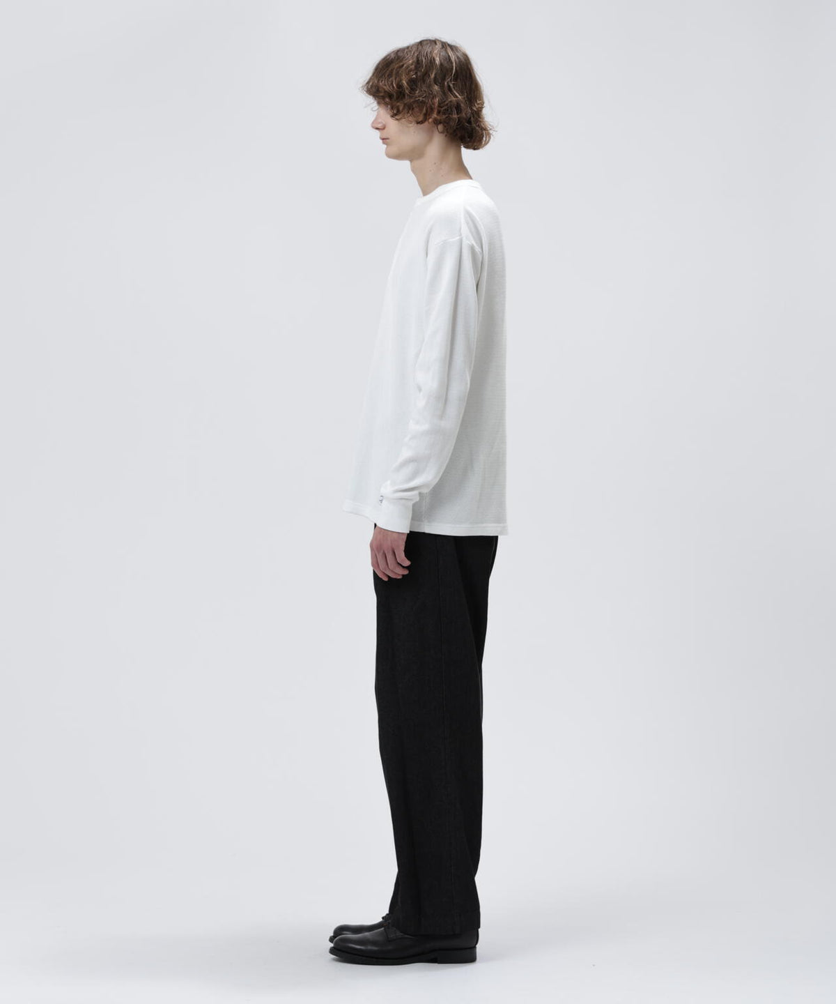 187cm C:83 W:66 H:85.5 着用サイズ：L