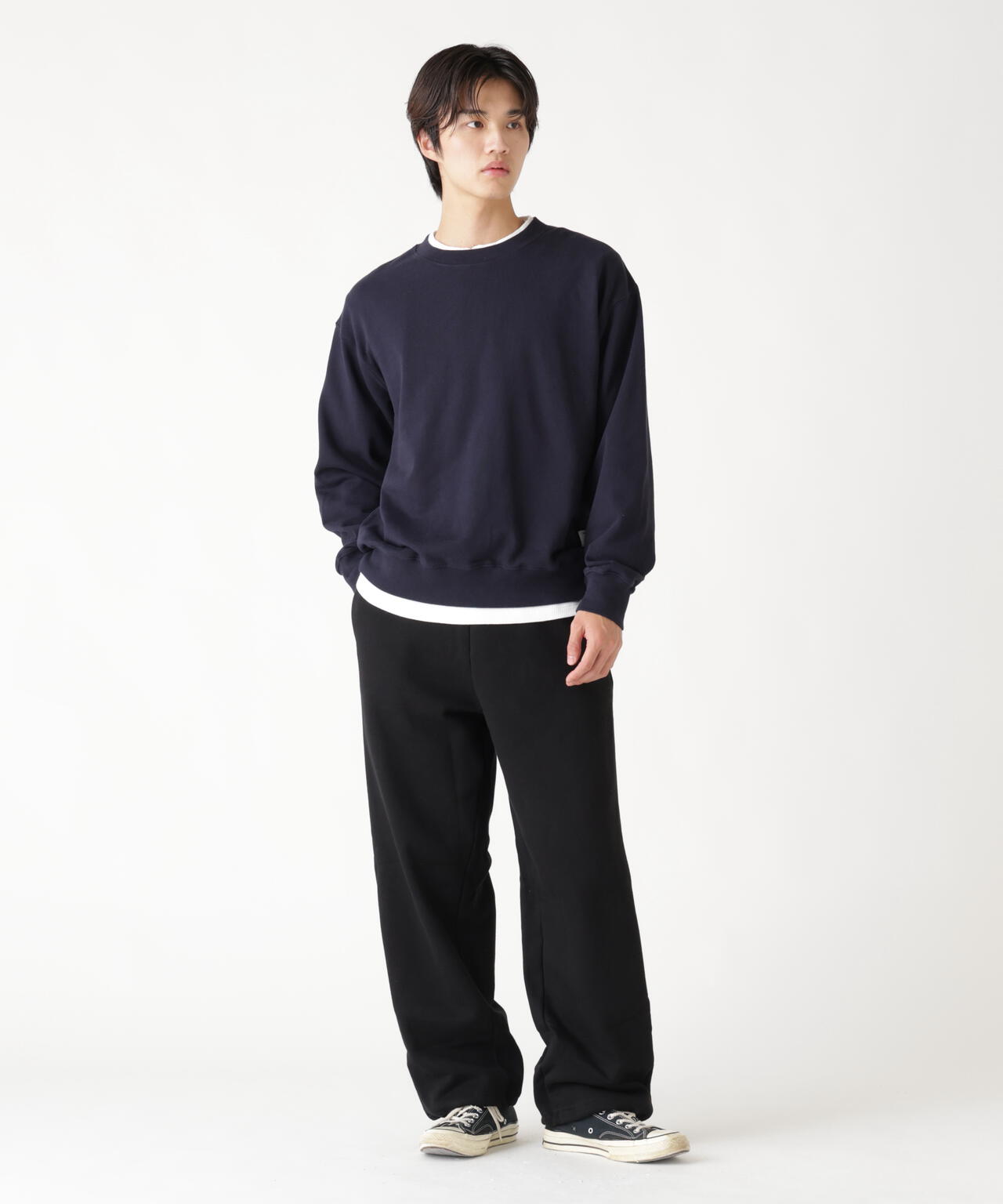 PLAIN CREW SWEAT