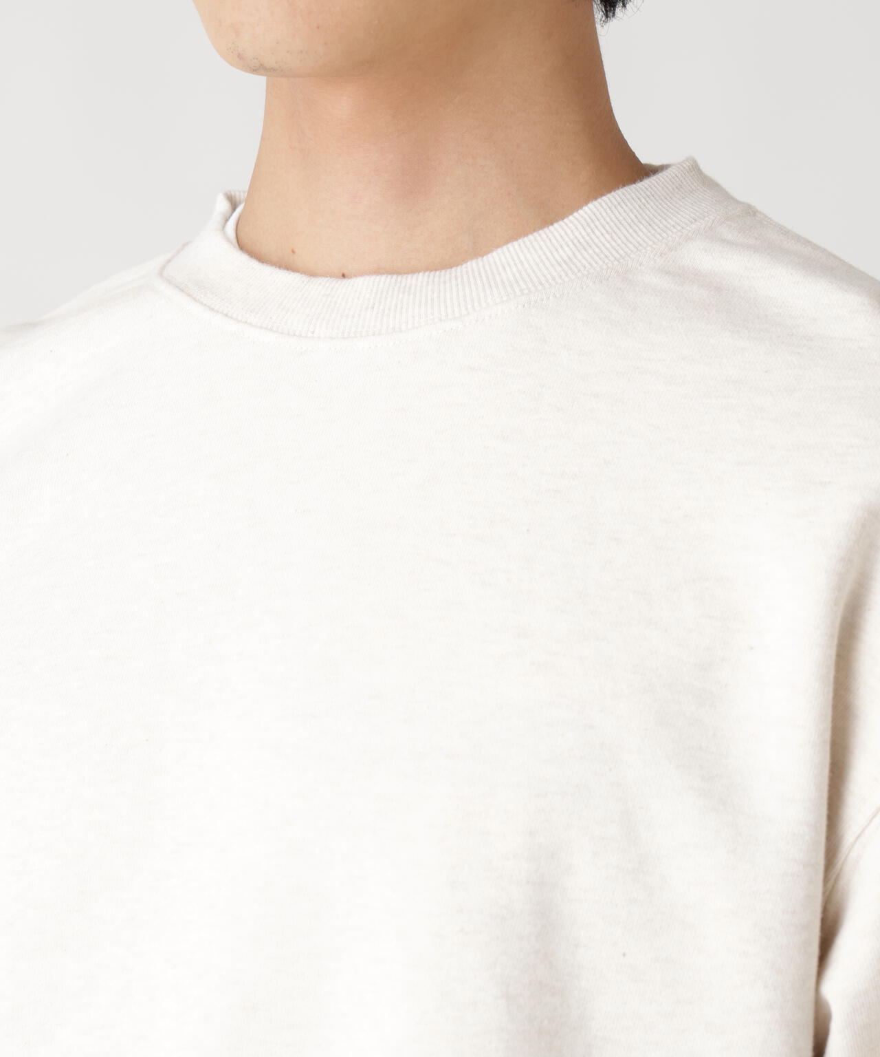 PLAIN CREW SWEAT