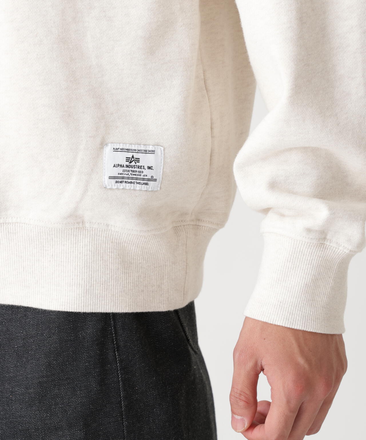 PLAIN CREW SWEAT