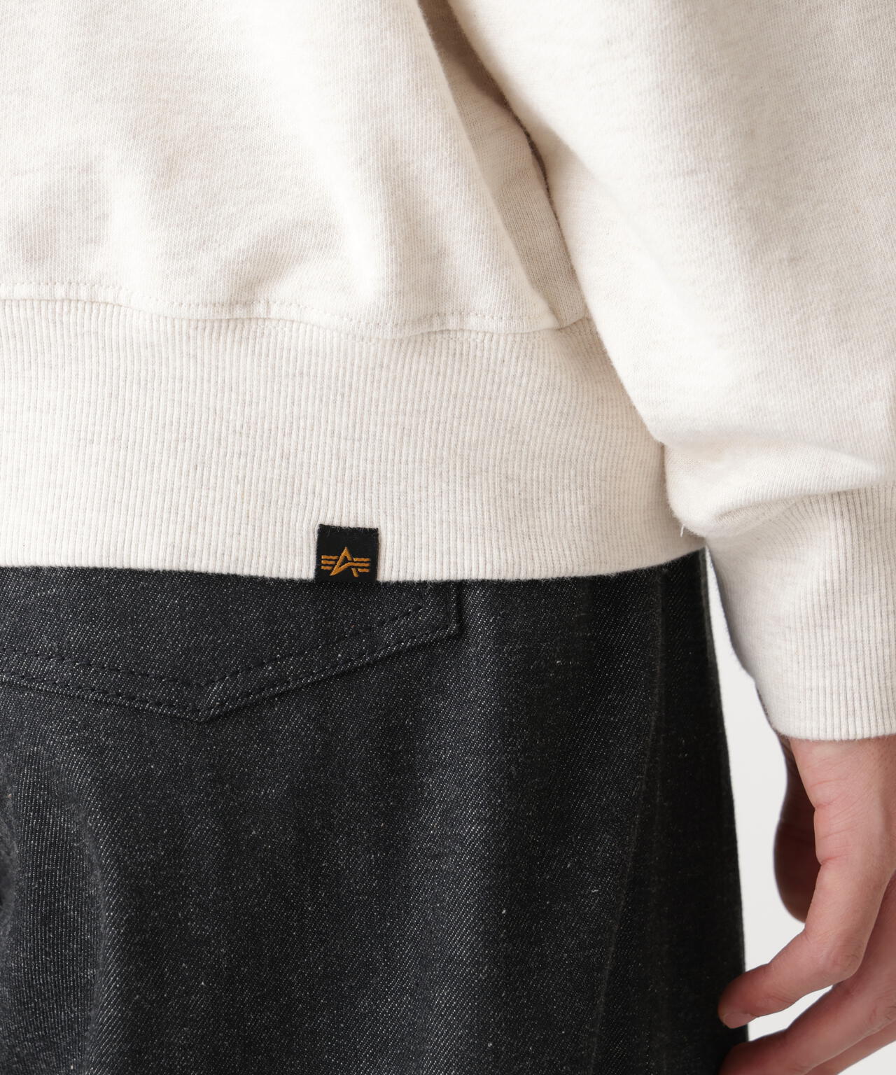 PLAIN CREW SWEAT