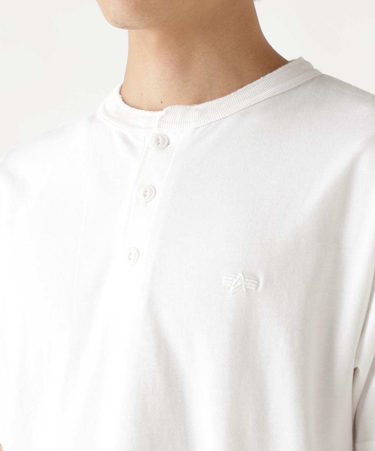 SNOW WASH SS HENLEY NECK T-SHIRT