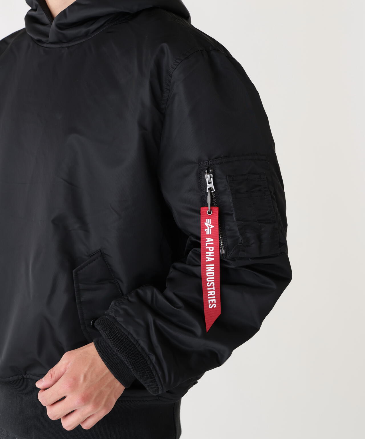 PULL-OVER HOODED MA-1