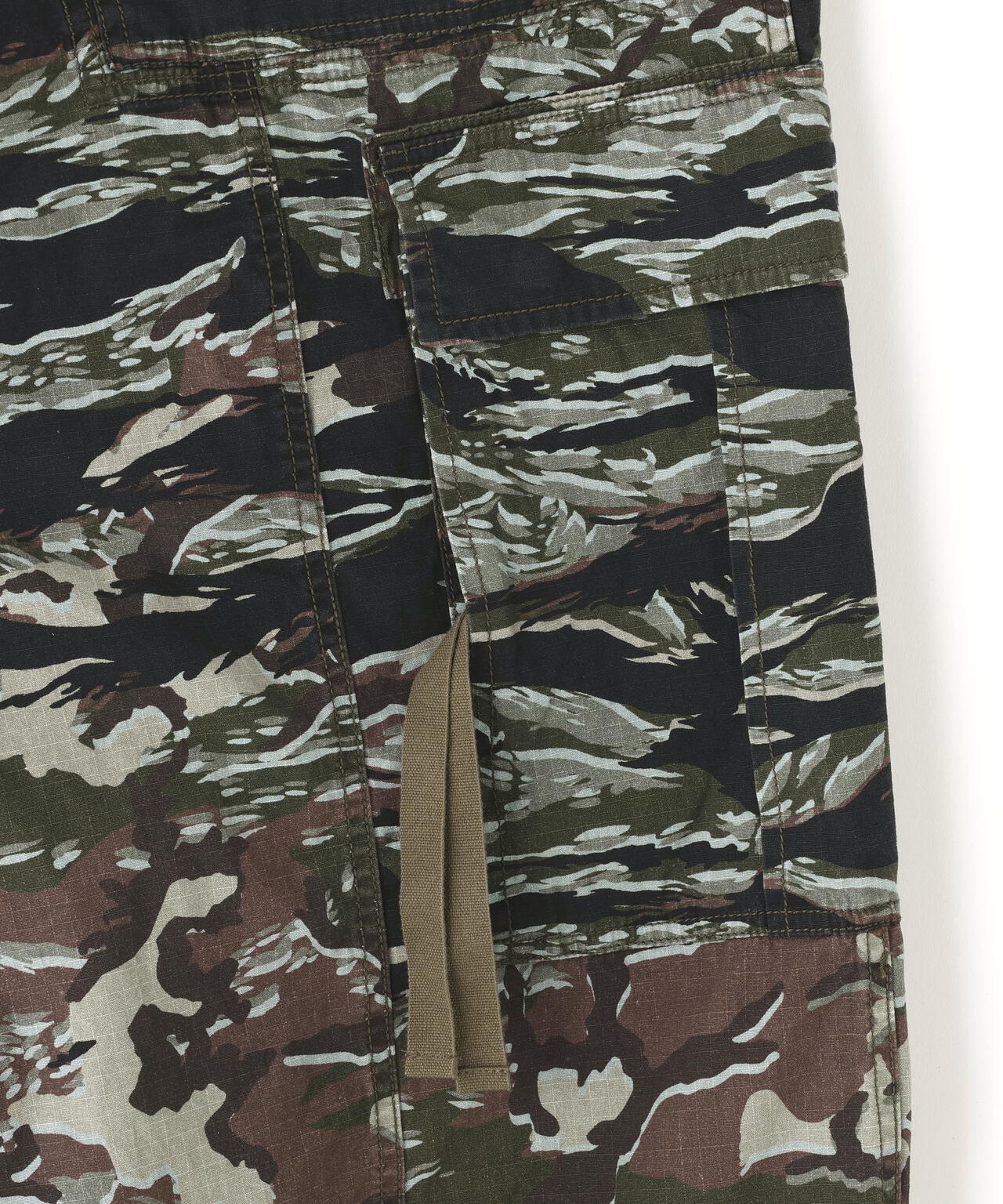 beautiful people × Alpha｜double-end camouflage cargo pants