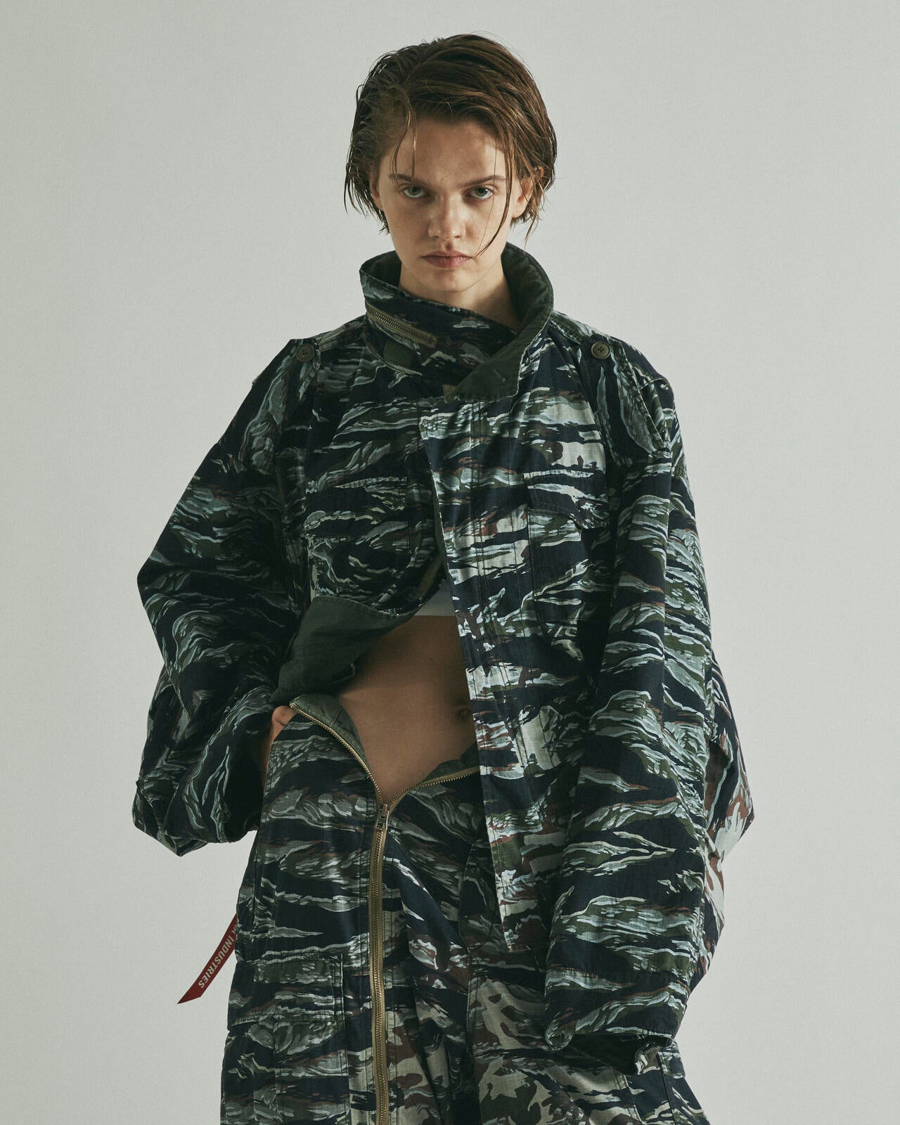 beautiful people × Alpha｜double-end camouflage field jacket