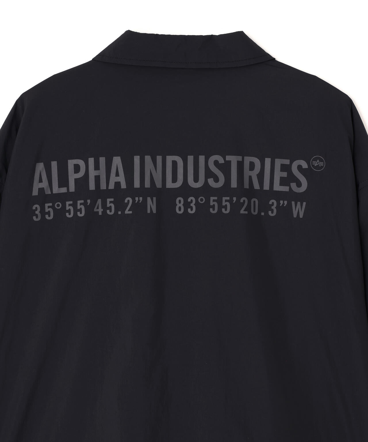 LIGHTWEIGHT RELAXED COACHES