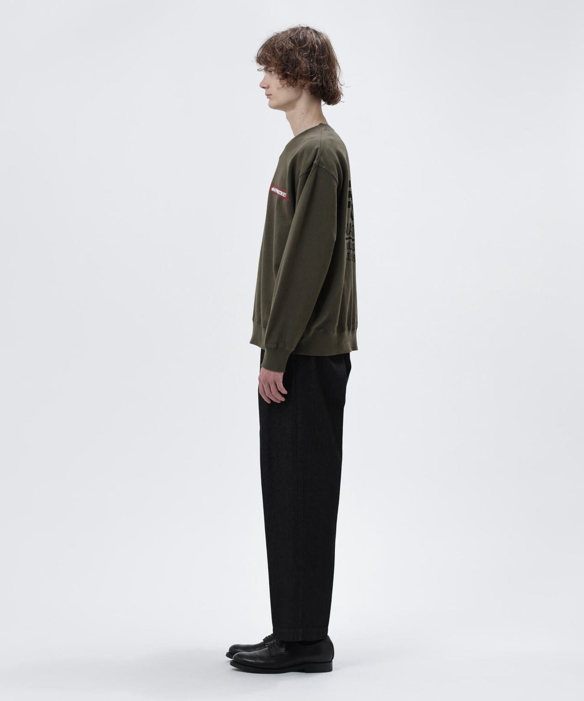 187cm C:83 W:66 H:85.5 着用サイズ：L